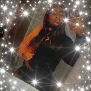 Meet your Posher, Deedee